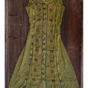 NWOT Gardenbelle Harper Dress Chartreuse Embroidered Size Petite